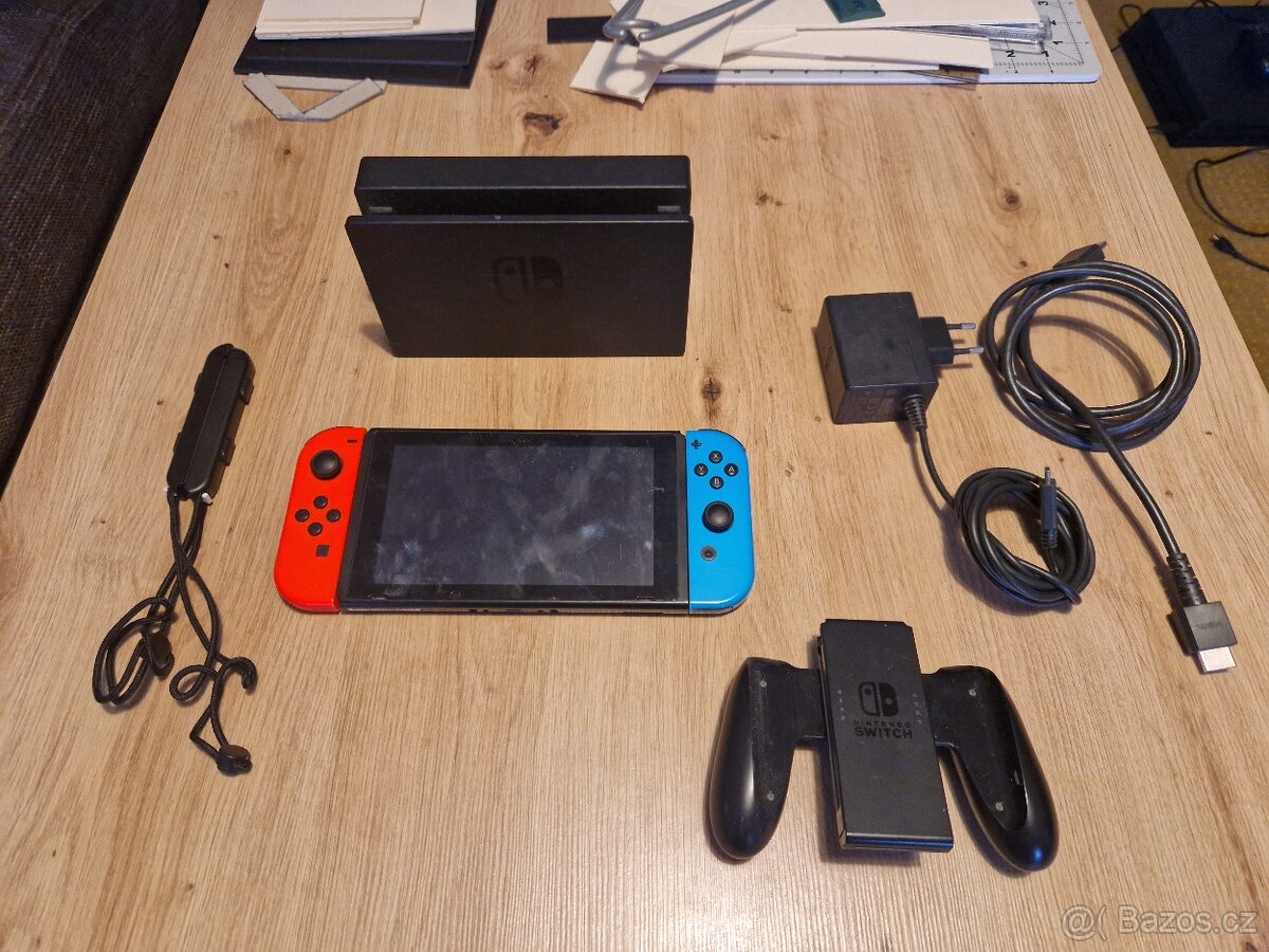 Nintendo Switch V2, plně funkční, stav C