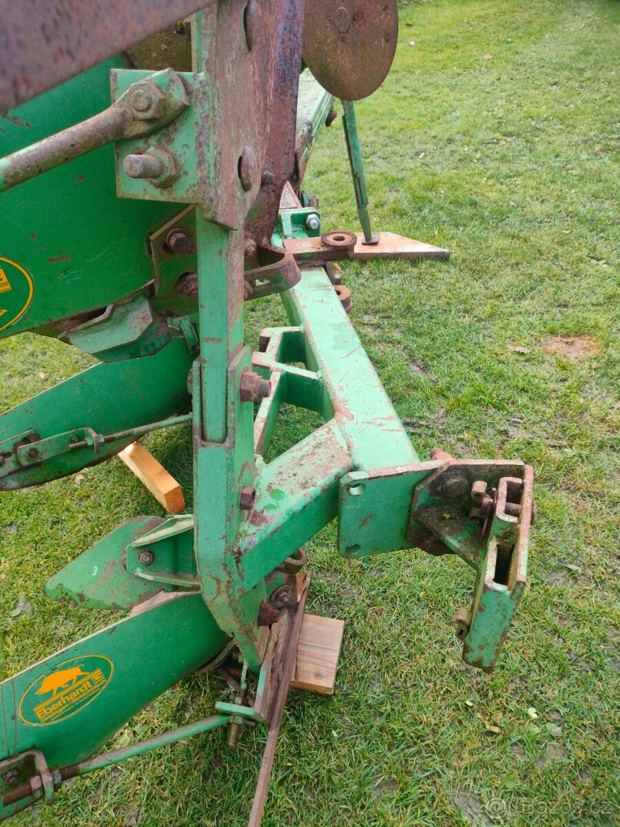 Pluh troják obracák ZN Eberhardt