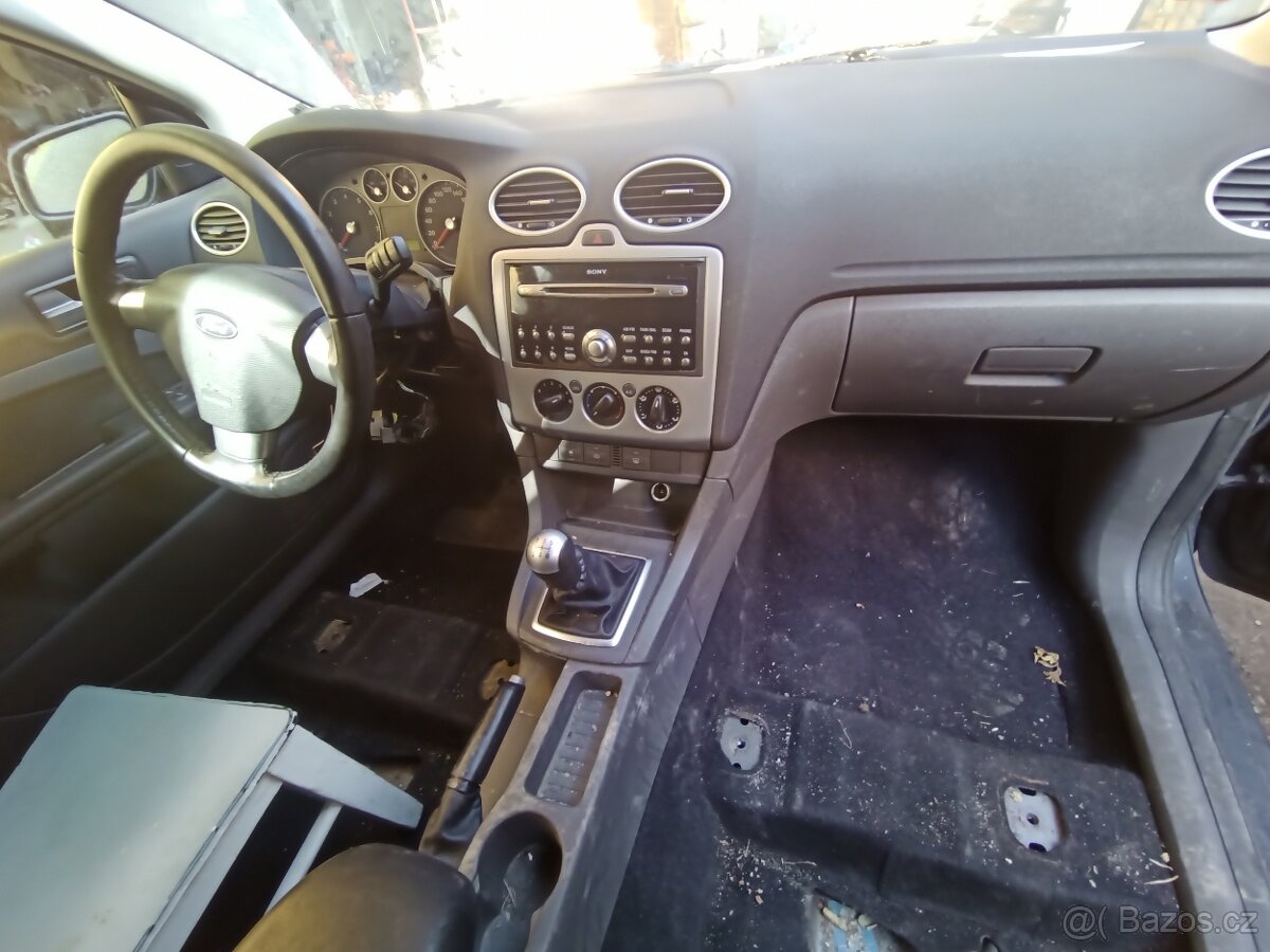 Focus 2006 1.6 16v 3 dveřové kupé HXDA 85 kw