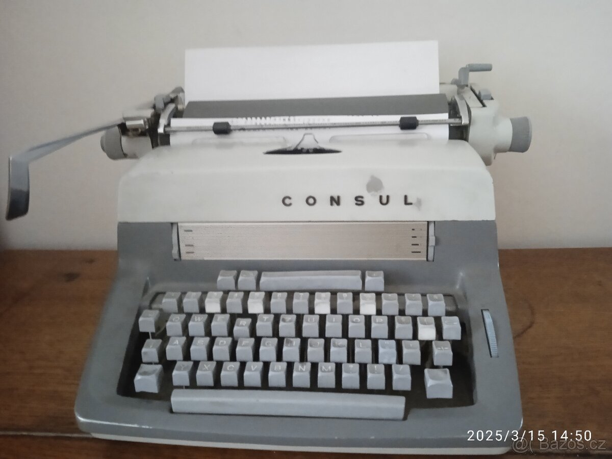 Psací stroj zn. CONSUL