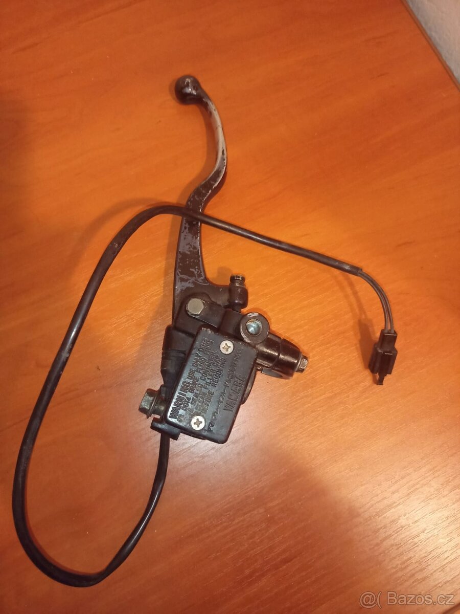 Yamaha dt přední brzdová pumpa