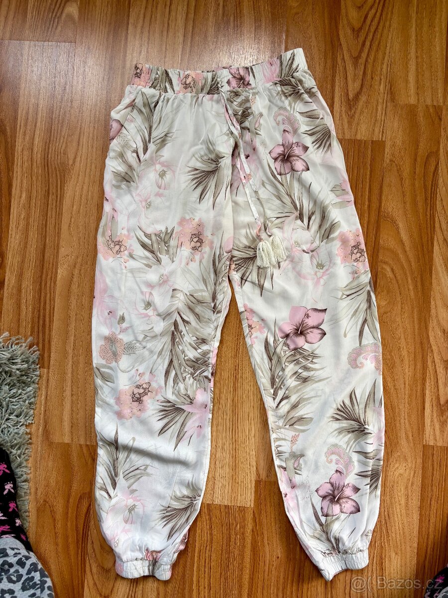 Letní kalhoty vel.11/13 let