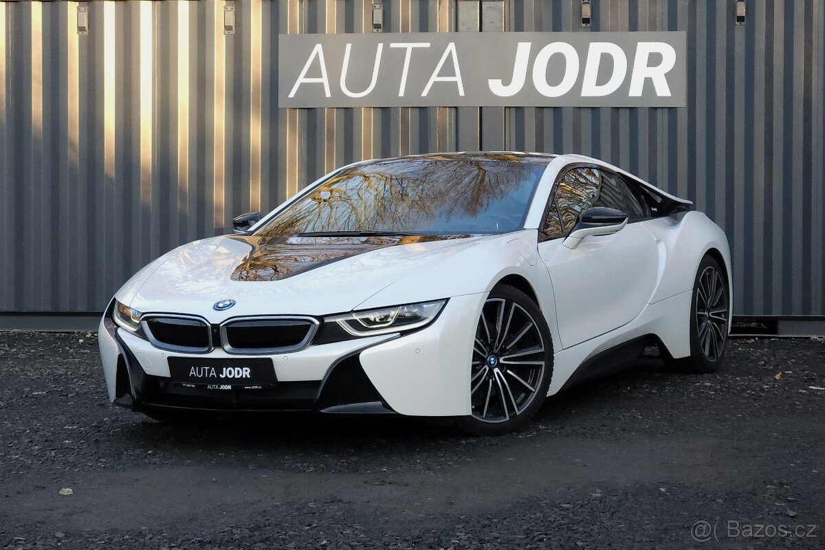 BMW i8 Coupe facelift 275 kW
