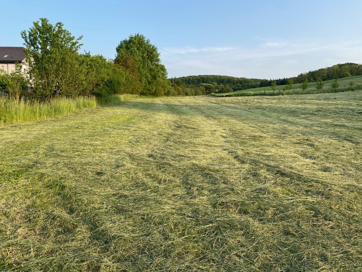 stavební pozemek 2000 m2