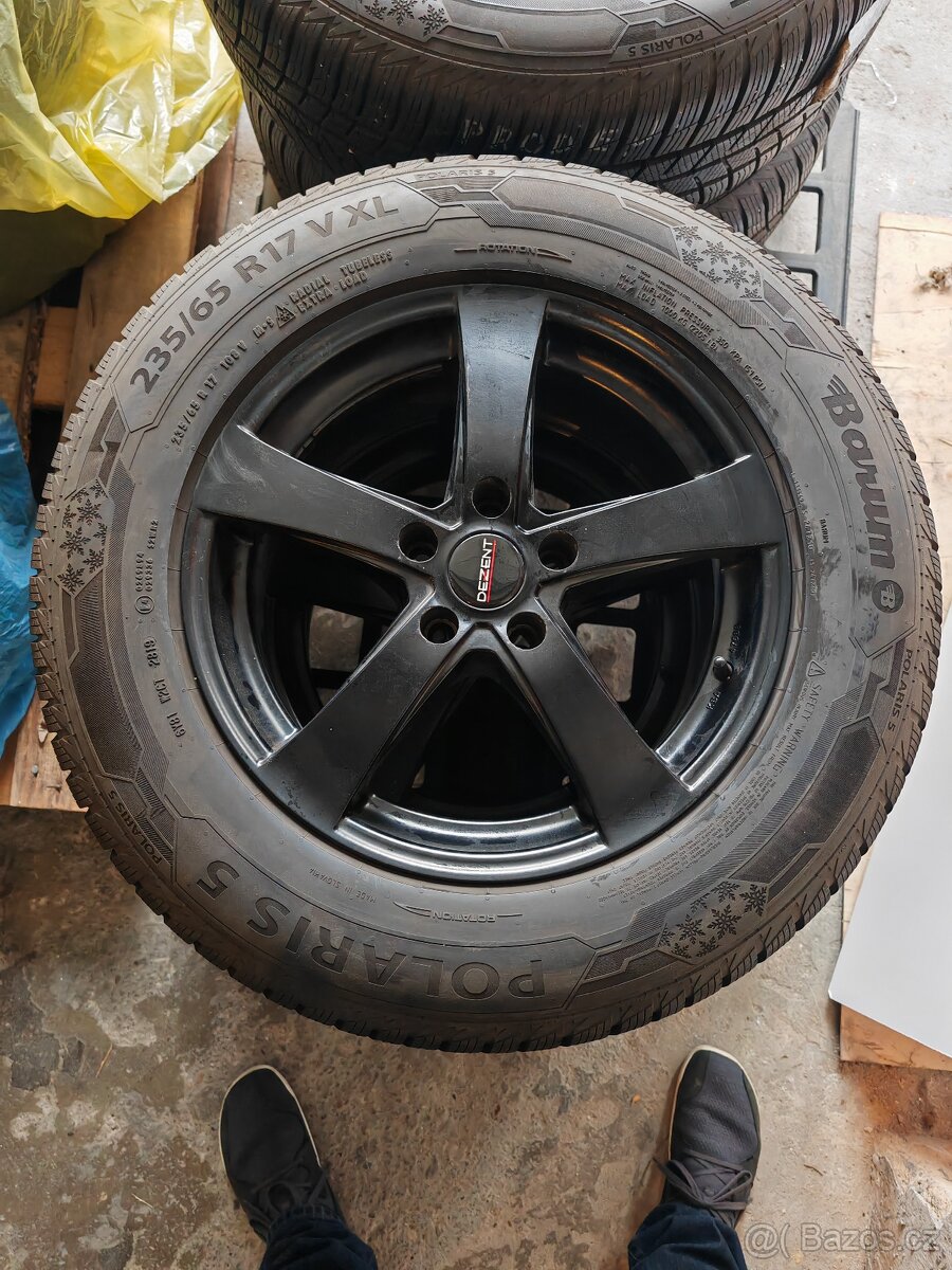 Hliníkové disky DEZENT R17 + zimní pneumatiky