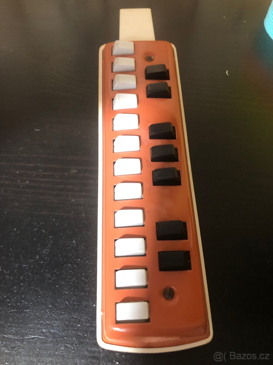 Foukací klávesová harmonika