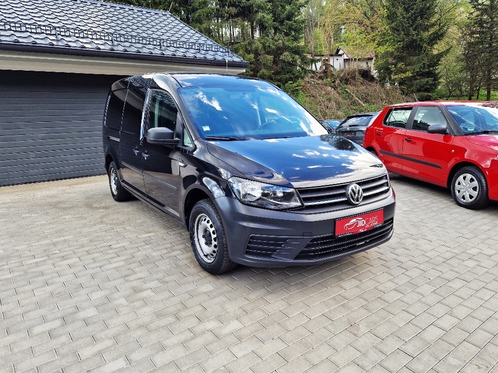 VW CADDY Maxi, 2.0 TDi, r.v. 2020, plný servis, DSG, dílna
