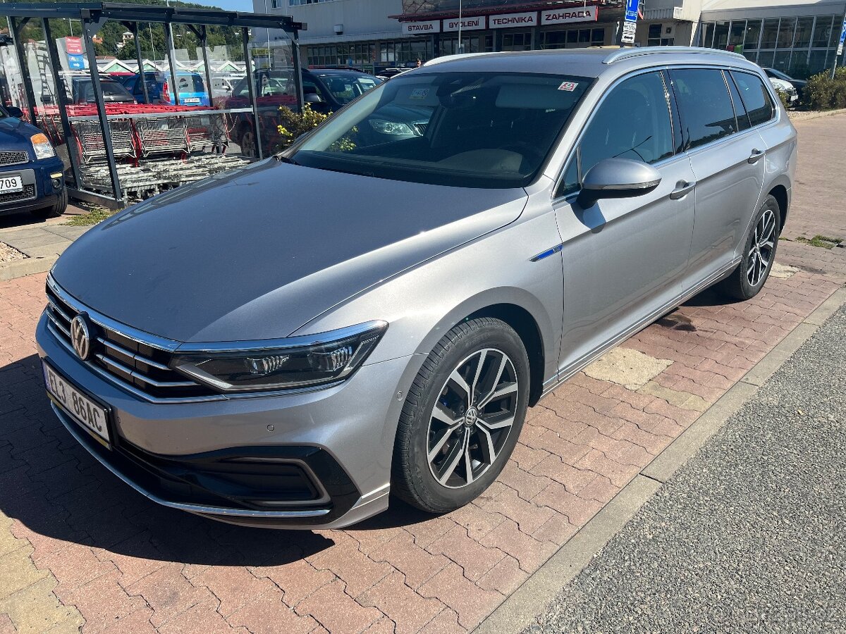 VW PASSAT GTE 1.4 / ČR / DPH / STAV / TOP /