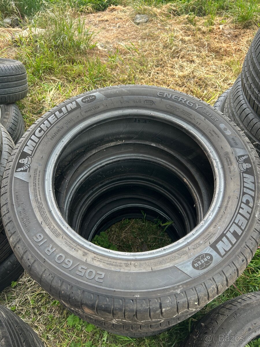 Prodám 4x letní pneu Michelin 205/60R16