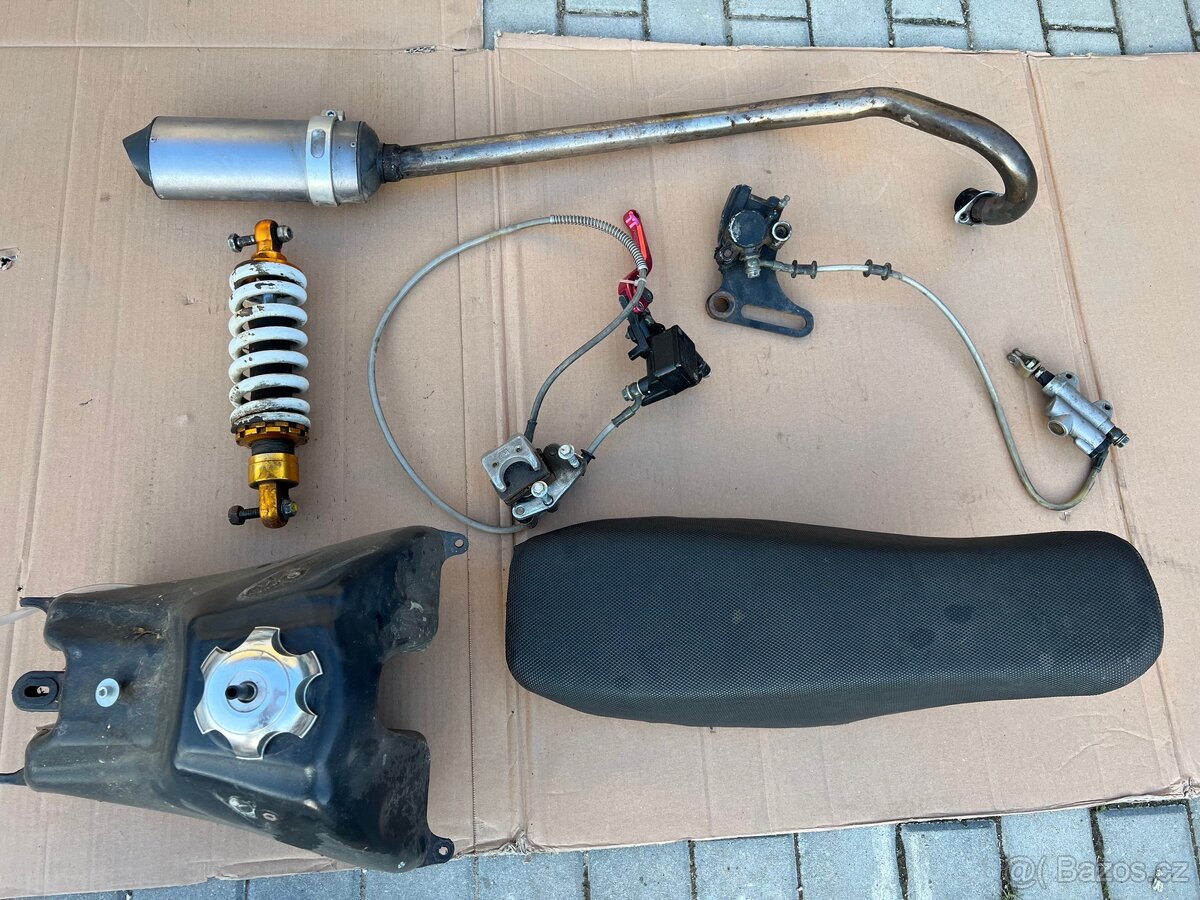 Soubor dílů Pitbike