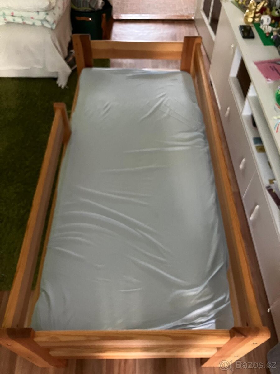 Dětská postel s matravi
