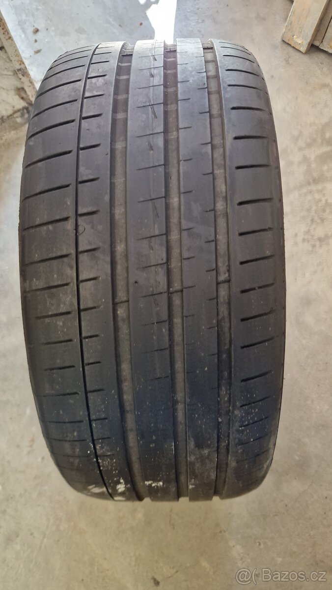 2 kusy letních pneu Vredestein 245/35/20 DOT19