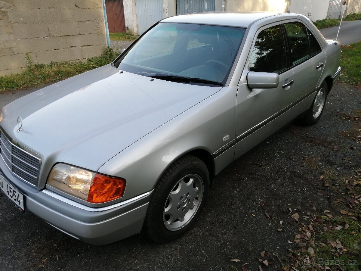 Prodám Mercedes C 200, 2,0i 100 kW Elegance