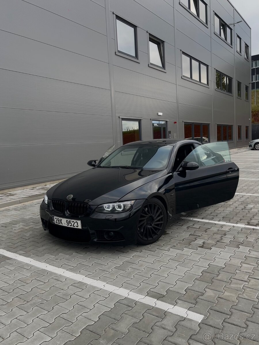 BMW e92 325i