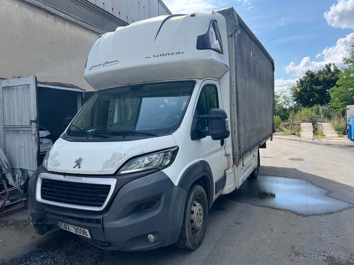 Havarovaný Peugeot boxer 30 HDI 2014