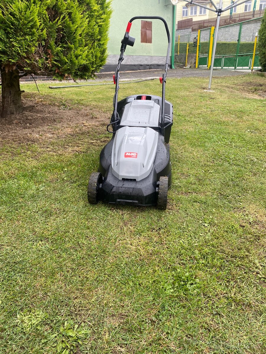 Sekačka elektricka na proud