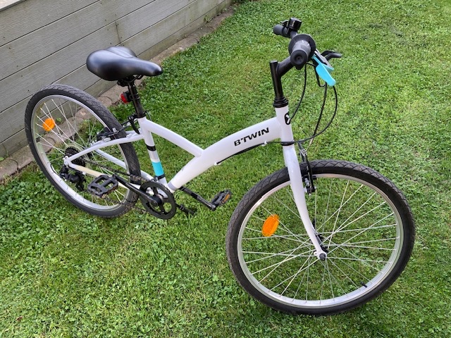 Dětské kolo B-Twin vel. 24"