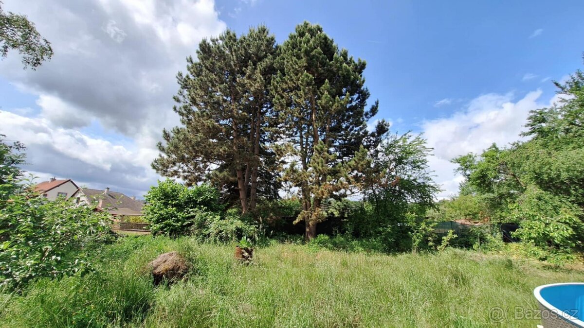 Prodej stavebního pozemku 760 m2 Zminný, Dašice Pardubice