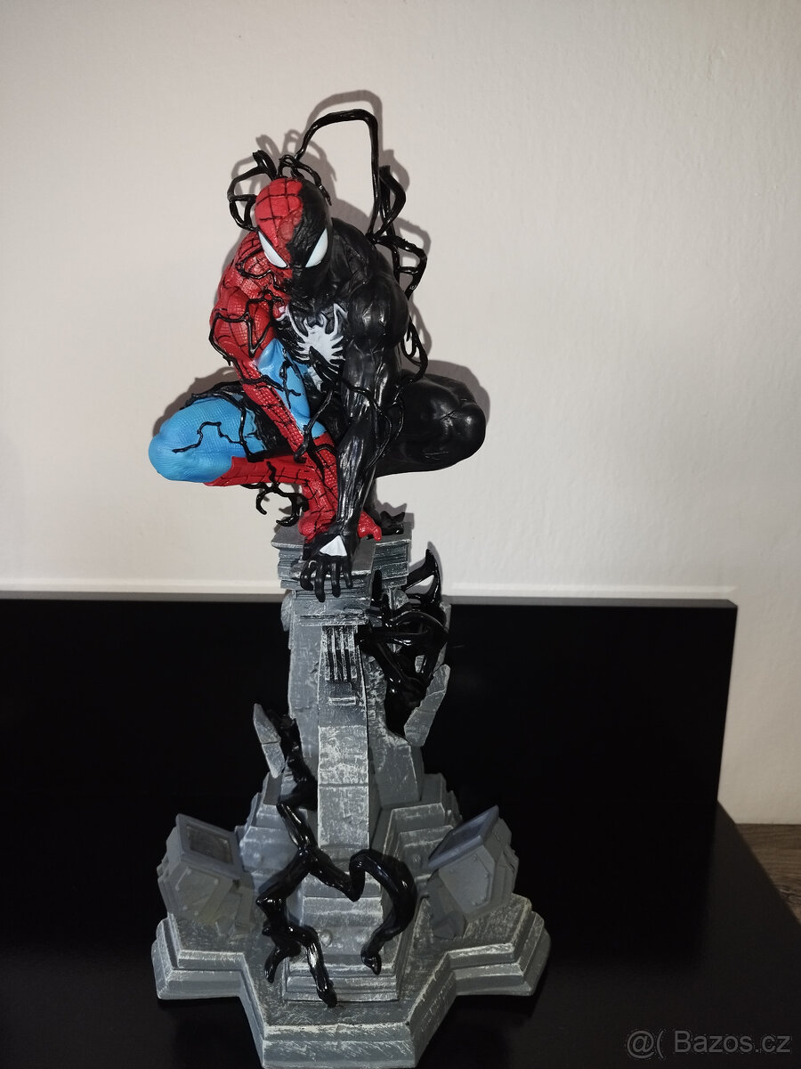 Sběratelská figurka Venom Spider-Man