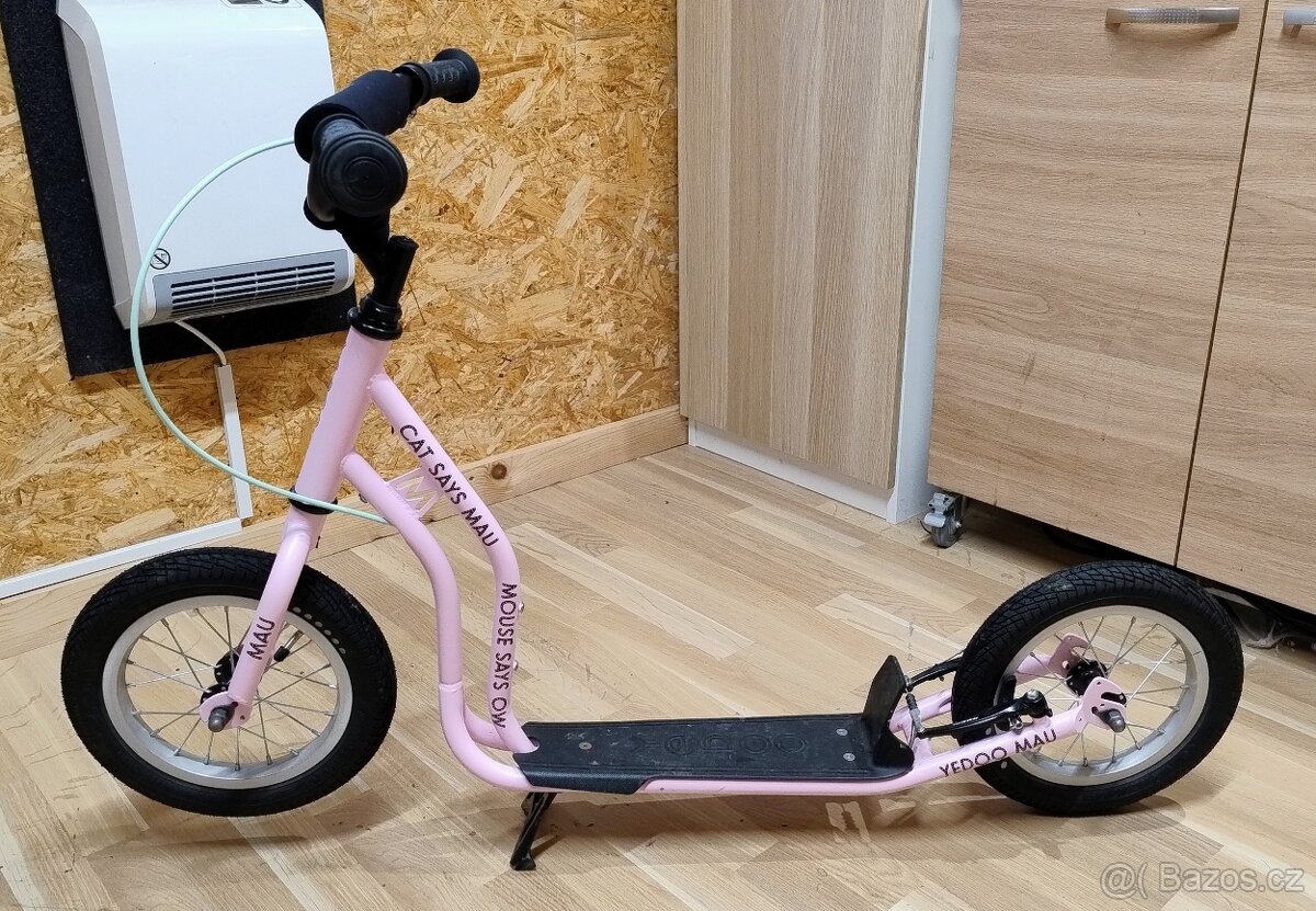 Koloběžka yedoo mau