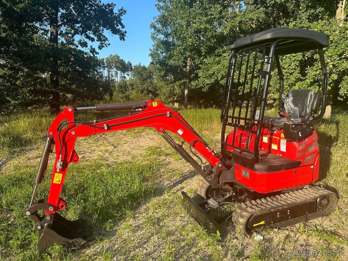 Minibagr 1700kg motor kubota