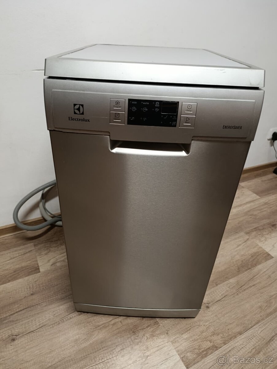 Myčka ELECTROLUX EnergySaver - nefůnkční na díly nebo opravu