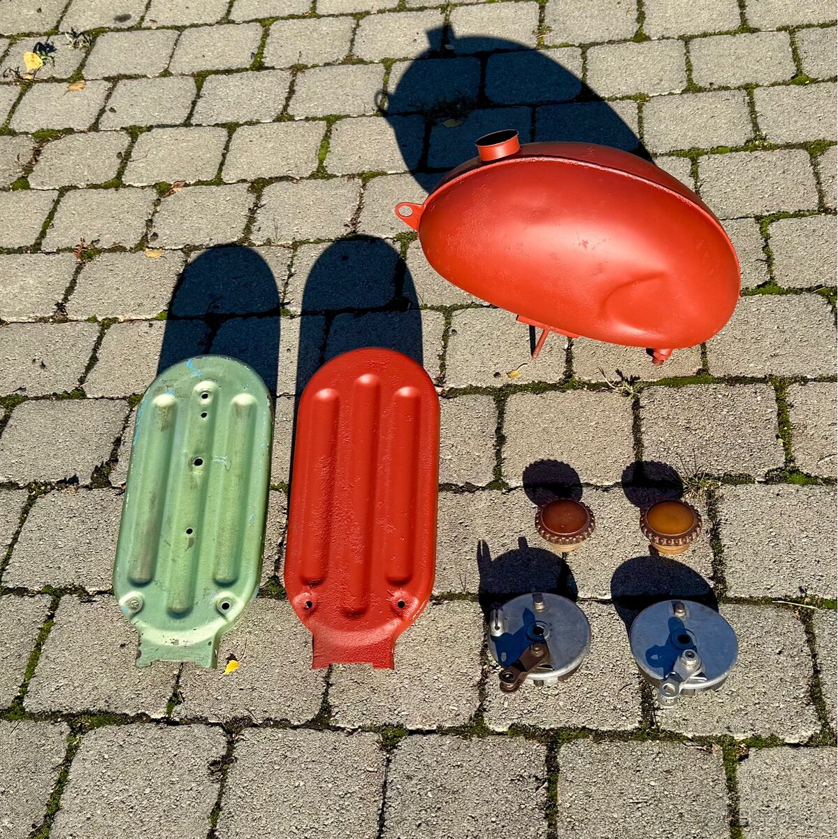 Jawa 50 Jawetta , Stadion - díly