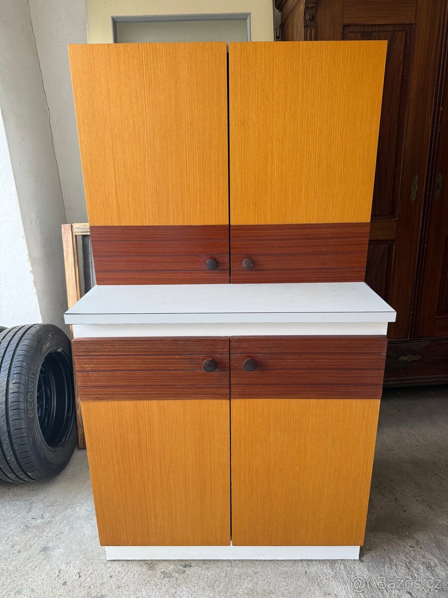 Kuchyňské skříňky