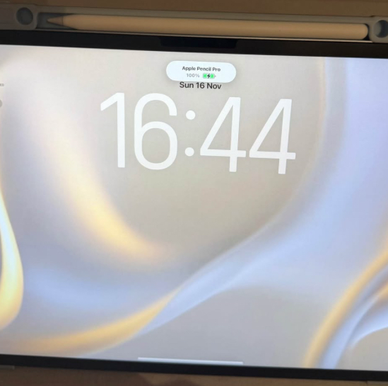 iPad Air 13 inch + Apple Pencil pro