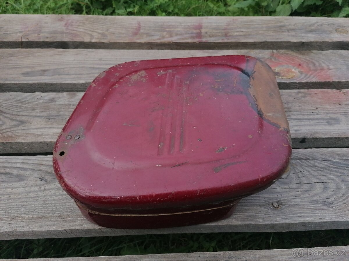 Kaslík na batériu na Jawa, CZ, 350, 250, 175, panelka