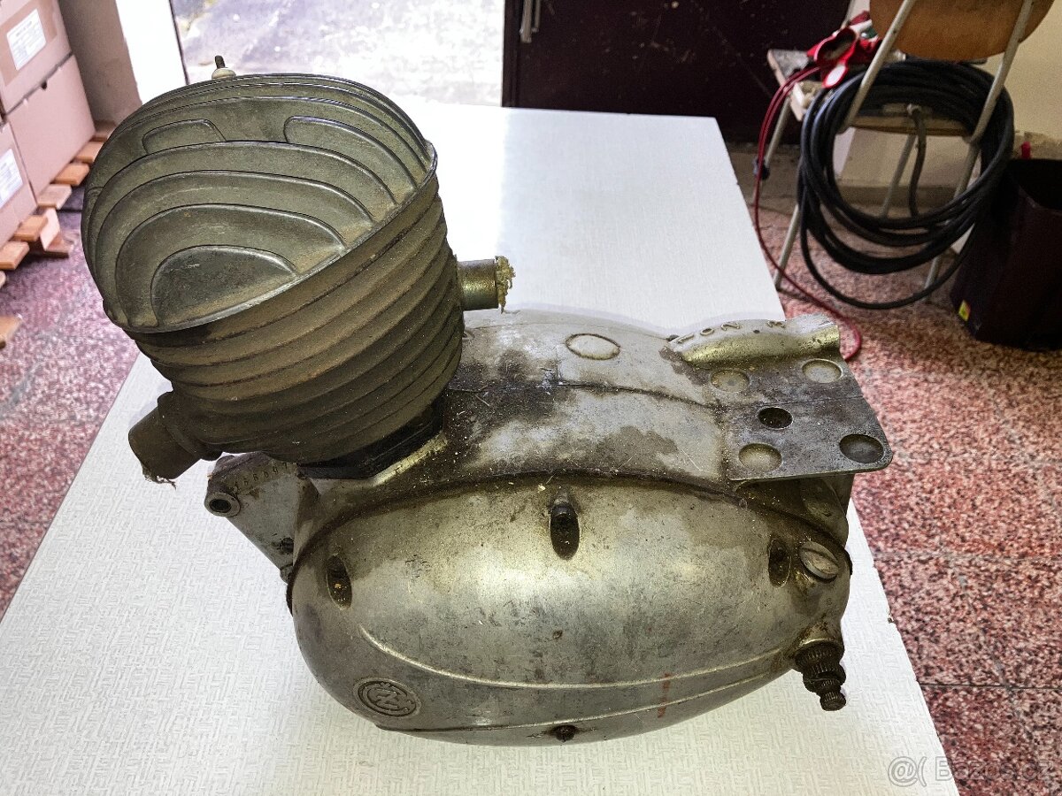 motor na ČZ 125t
