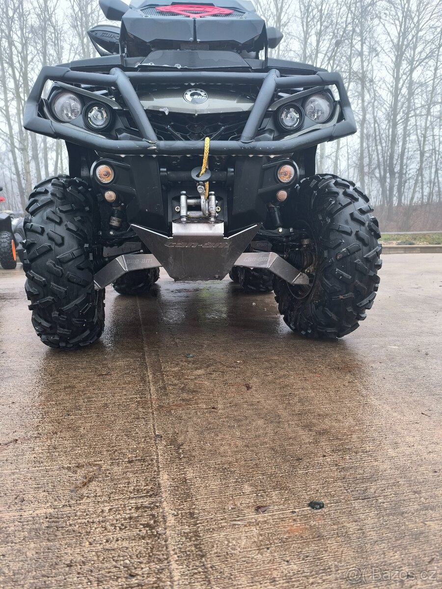 Can-Am Outlander 1000 XU 6x6