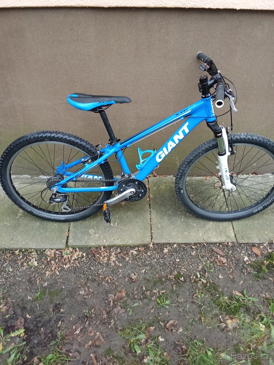 dětské kolo giant, vel.13 kola 24.