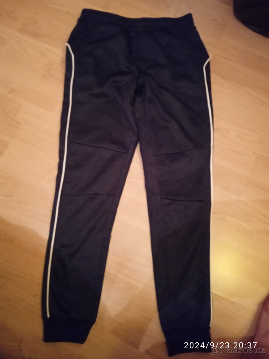 Rifle, tepláky vel 164