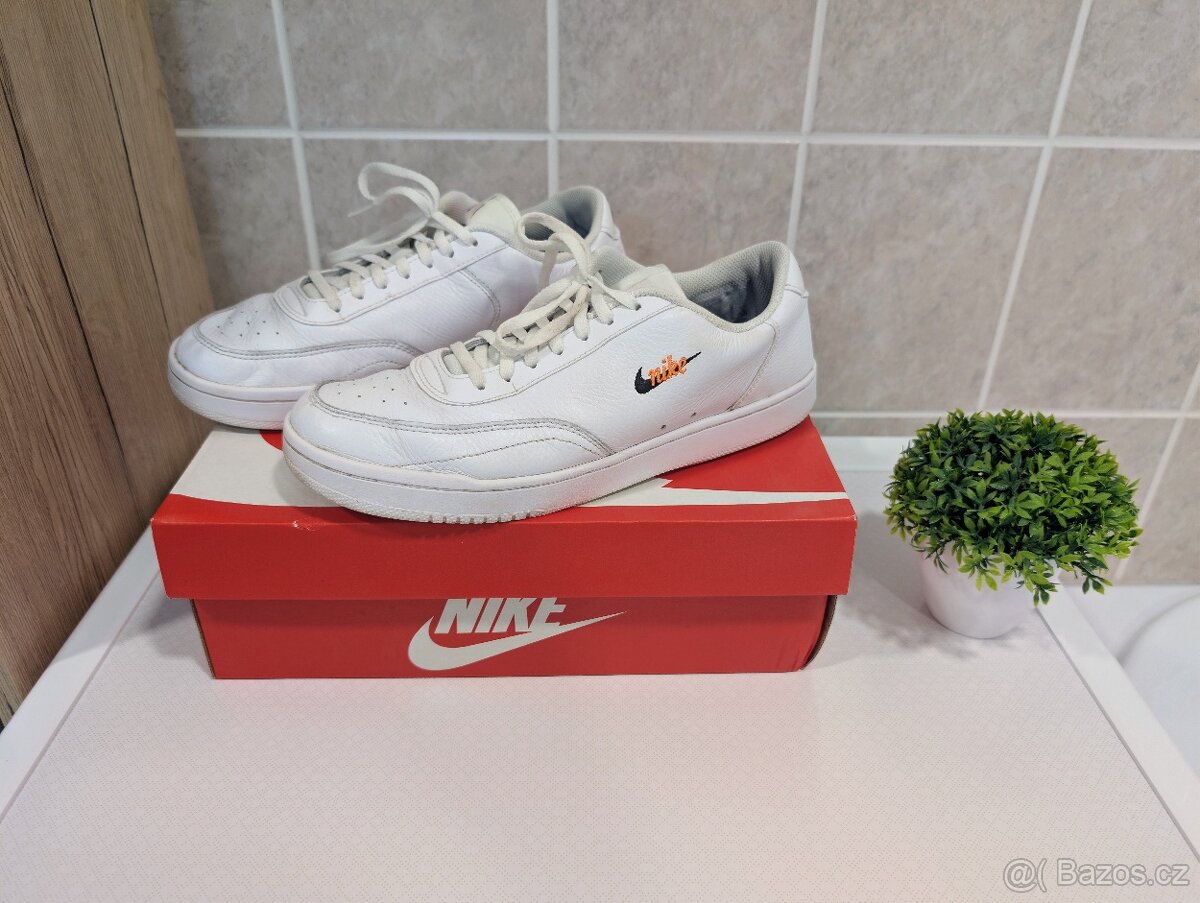 nike court vintage 43