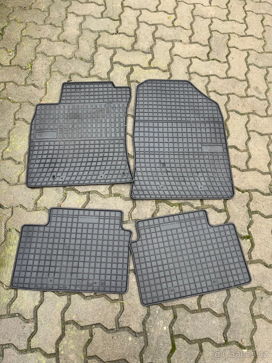 Kia Ceed gumove rohože