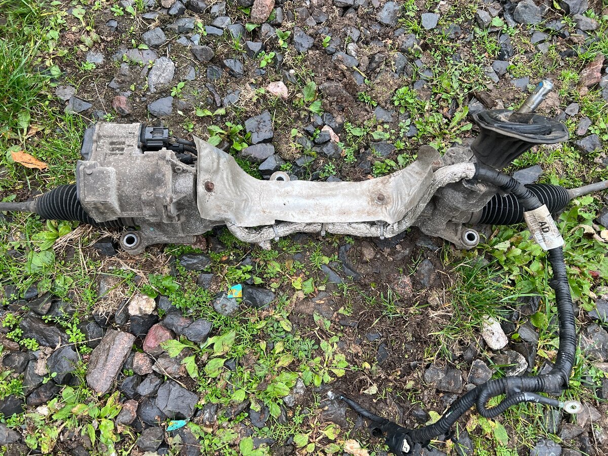 převodka řízení Ford Focus3, C-max2 , Kuga2, Connect2