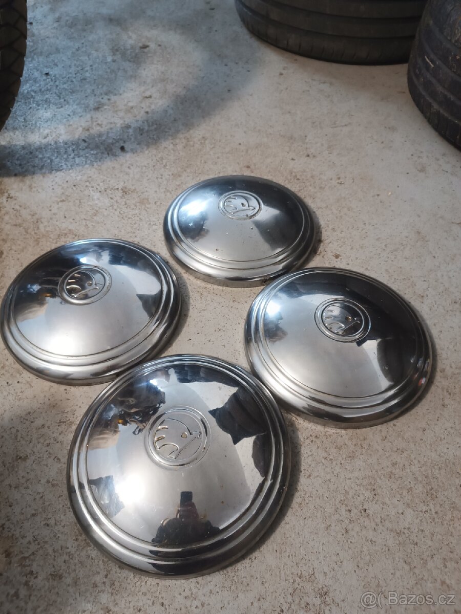 Sada originálních chromových poklic Škoda