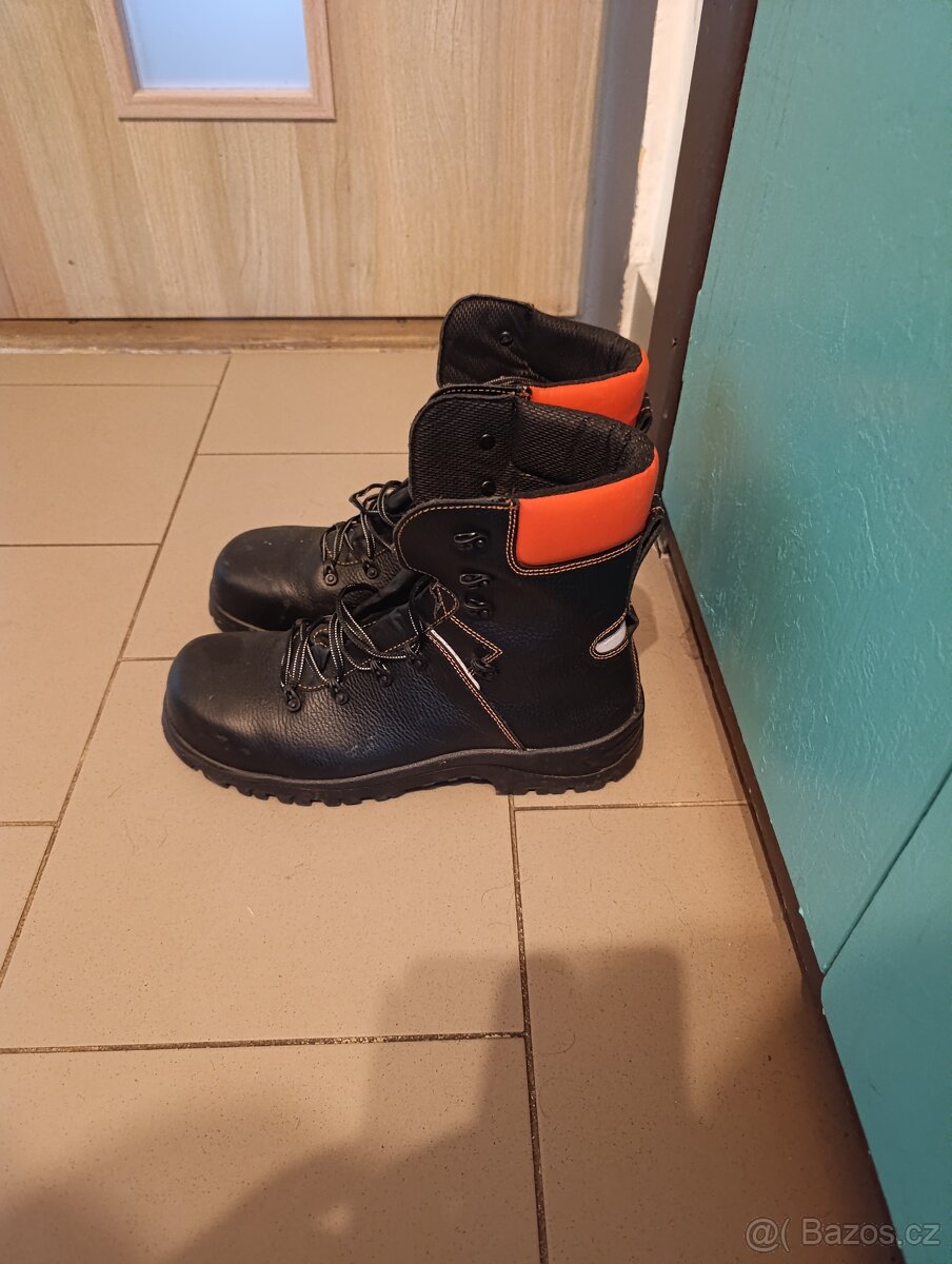 Prodám nové nenošené boty vel. 47