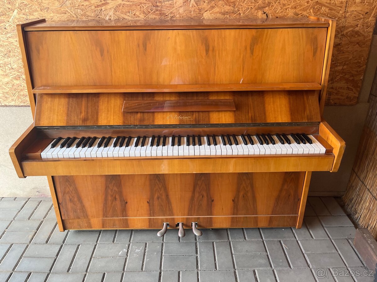 Pianino / klavír