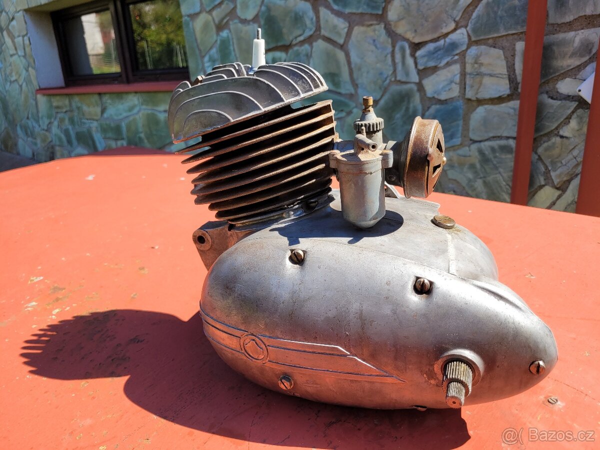 Motor Manet 90