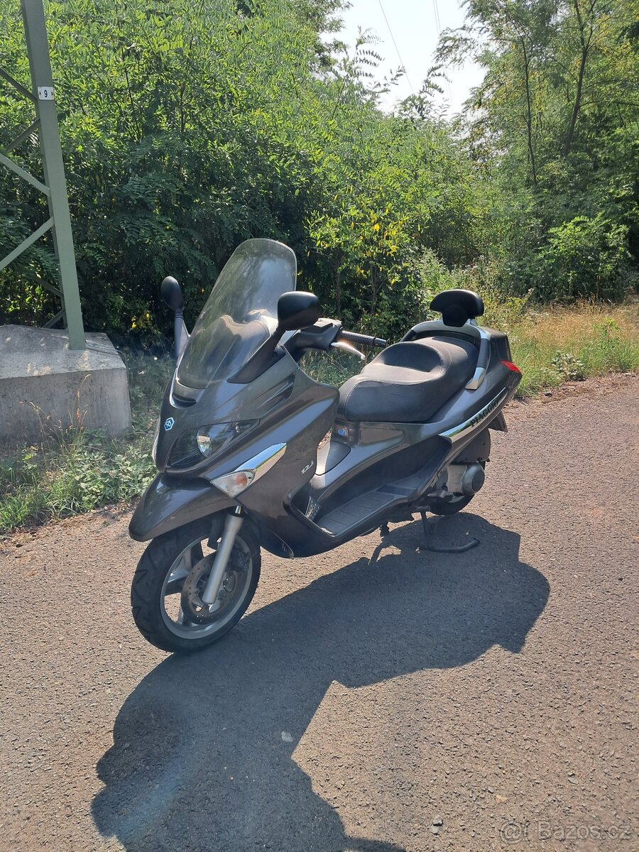 Piaggio 125 X EVO