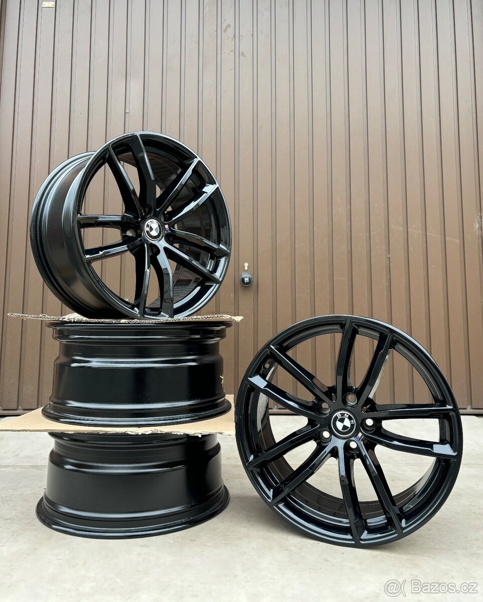 Original sada 18" BMW 5 G30 styling 662M