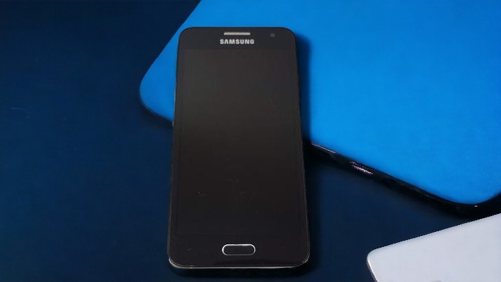 Samsung Galaxy A3 (SM-A300FU)