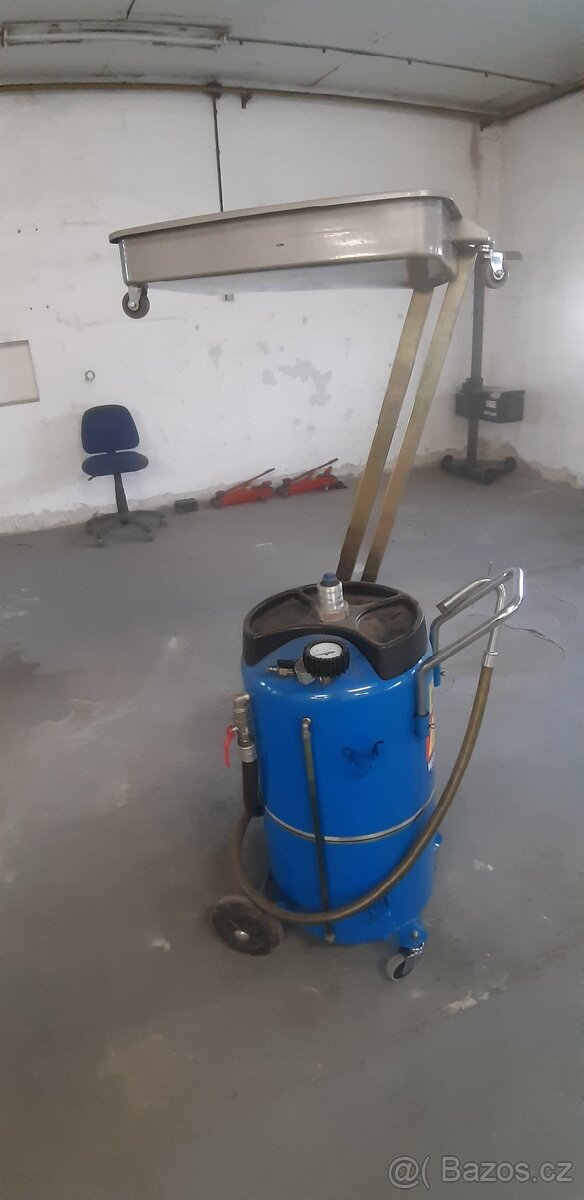 Zběrná nádoba na olej...