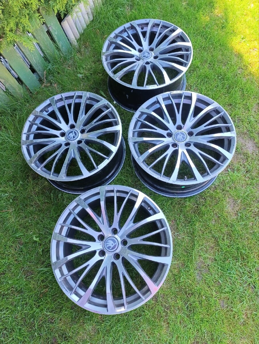 ALU kola Tomason R19