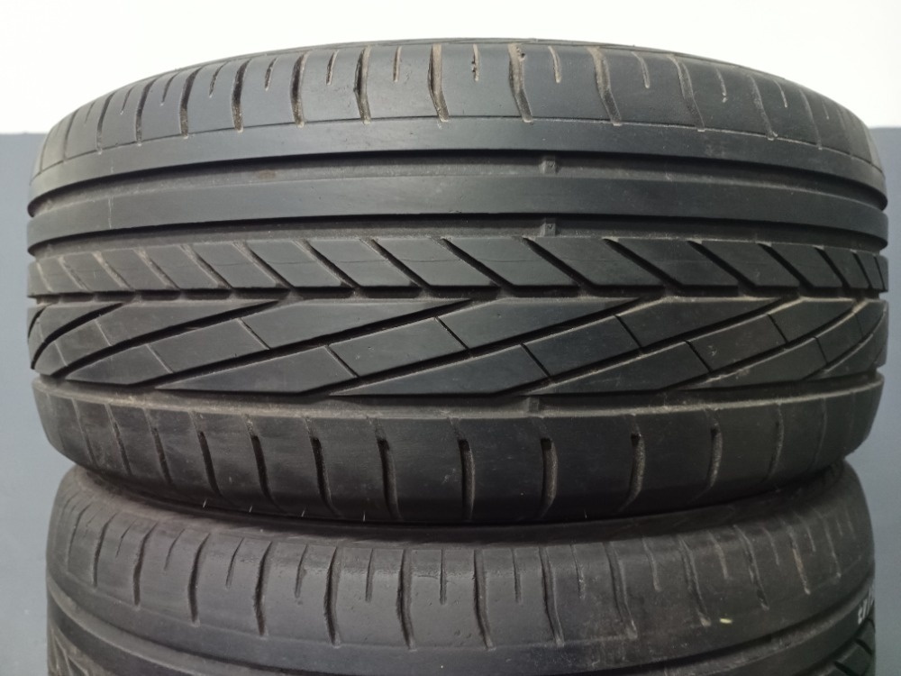 235/55 R17 GOODYEAR (4208)