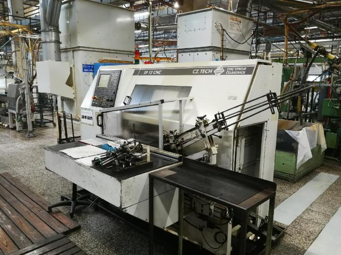 Soustruhy - hrotové SP 12 CNC