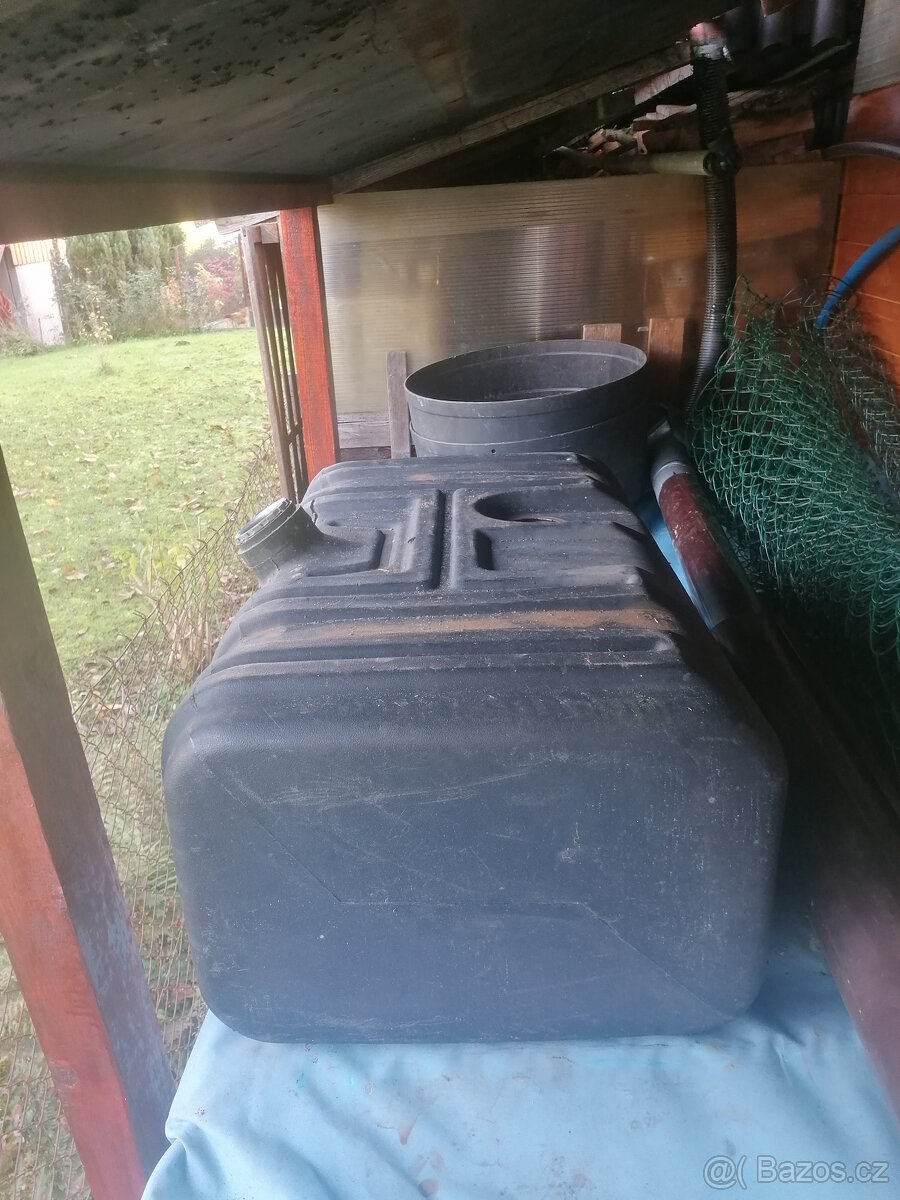 Prodám nádrž IVECO