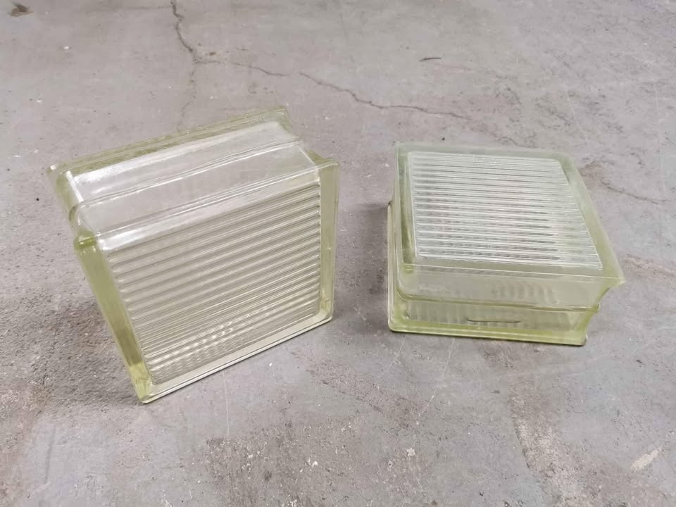 Luxfery 19x19x10 - cca 250 ks